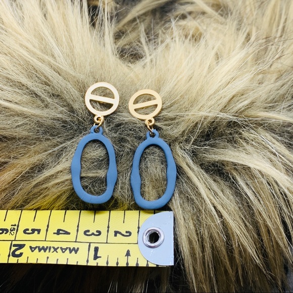 3/18💫 Irregular Hollow Acrylic geometric  Earring - Picture 7 of 7